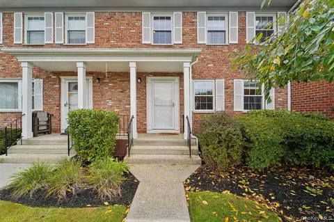 463 Hopi Ct, Ramapo, NY 10901