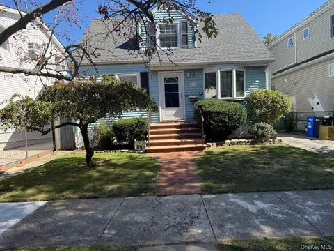4919 169th St, New York, NY 11365