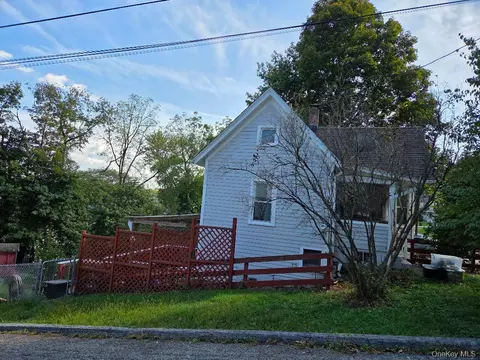 43 Second St E, Walden, NY 12586