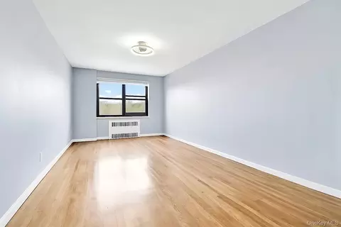 139-16 28th Rd #1C, Flushing, NY 11354