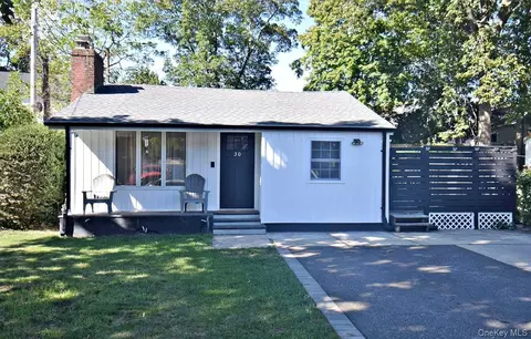 30 3rd Ave, Huntington Station, NY 11746