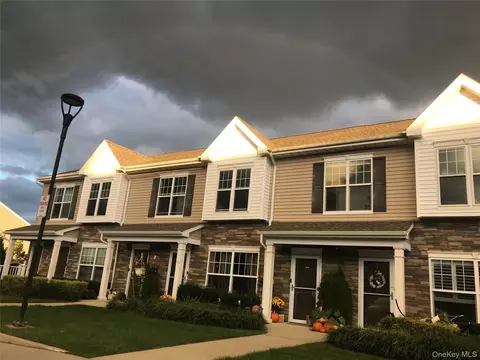 37 Weatherby Ln, Central Islip, NY 11722