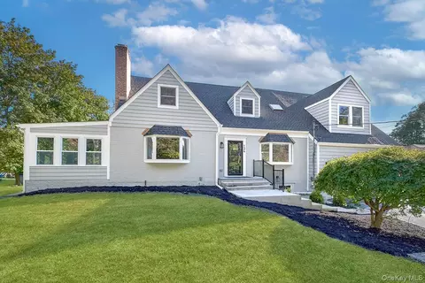 134 E Stevens Ave, Mount Pleasant, NY 10595