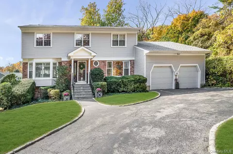 63 Underhill Rd, Greenburgh, NY 10583
