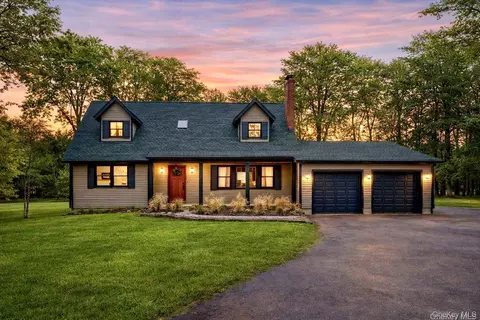 55 Ginger Rd, Rochester, NY 12440