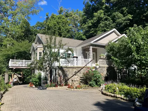 19 Stevenkay Pl, Fishkill, NY 12524
