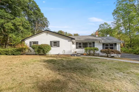 150 Long Ln, Crawford, NY 12721