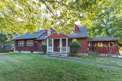97 Lake Ellis Rd, Dover, NY 12594