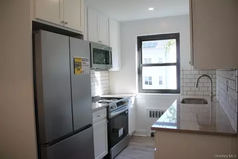 61 White Oak #4B, New Rochelle, NY 10801