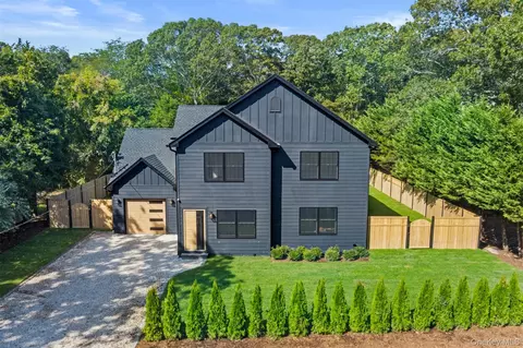 685 Springs Fireplace Rd, East Hampton, NY 11937