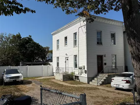 10812 Union Hall St, Jamaica, NY 11433