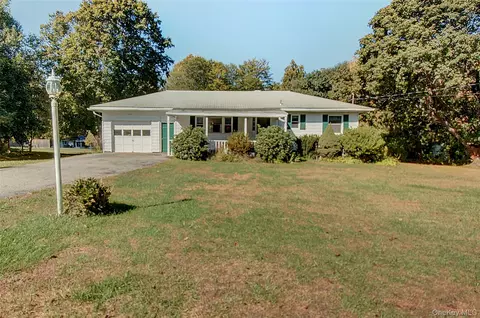 37 Friendly Way, Stormville, NY 12582