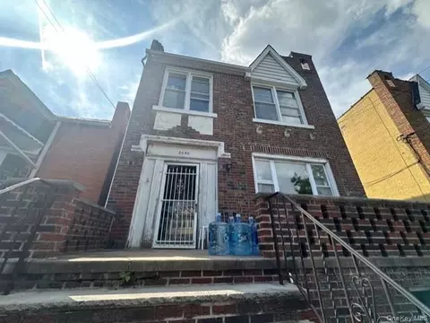 2030 E 18th St, Brooklyn, NY 11229