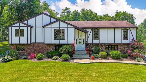 244 Rombout Rd, La Grange, NY 12569