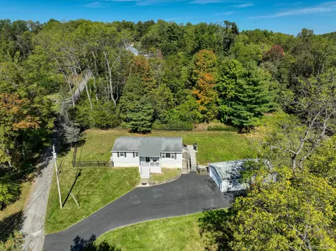 174 Smithtown Rd, Wappinger, NY 12524