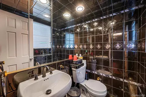 Bath - 19 Dumond Pl, Coram, NY 11727 photo 1 of 3