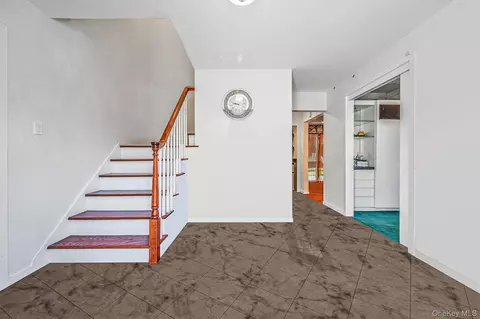 Entry Way - 19 Dumond Pl, Coram, NY 11727 photo 1 of 3