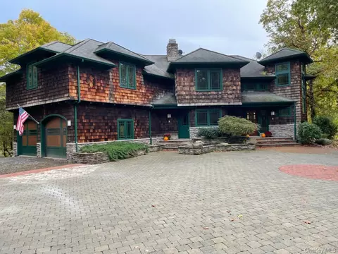 243 Hawleys Corners Rd, Lloyd, NY 12528