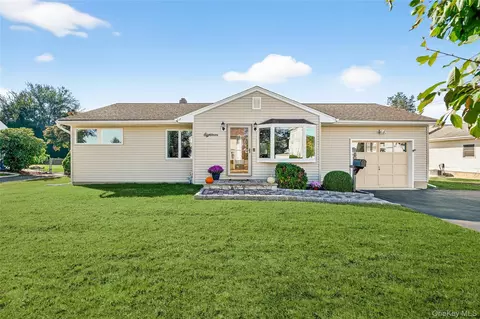 18 E Main St, Stony Point, NY 10980