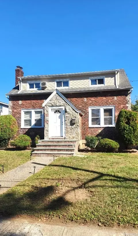 363 Clarendon Rd, Uniondale, NY 11553