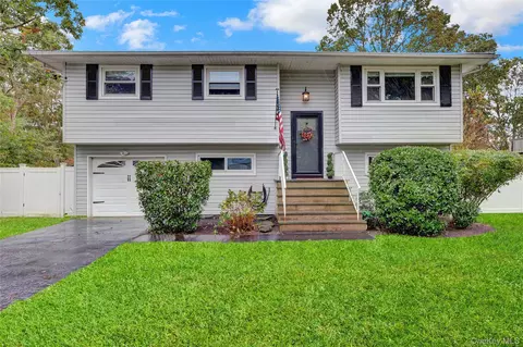 58 Forrestall Dr, Mastic, NY 11950
