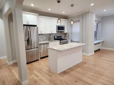 111-50 75th Rd #A54, New York, NY 11375