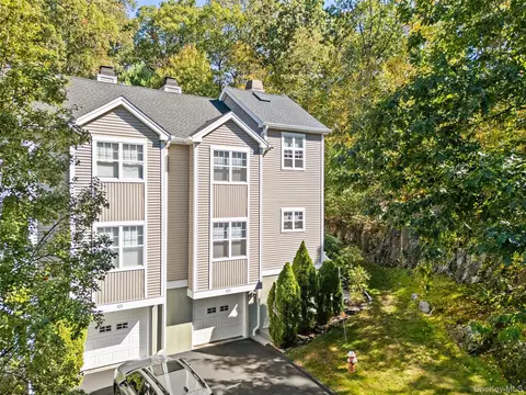 123 Park Road Ext, Lewisboro, NY 10526