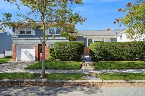 129 Belmont Ave, Long Beach, NY 11561