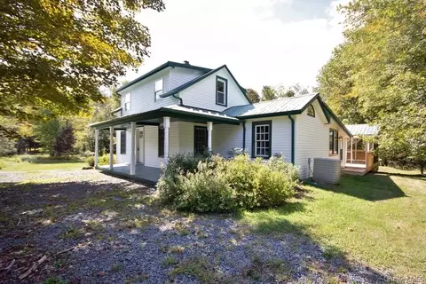 151 Airport Rd, Mongaup Valley, NY 12762