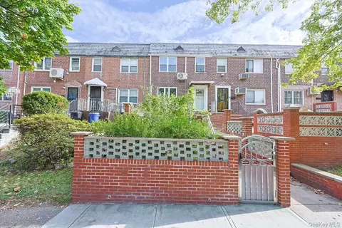 14742 77th Ave, Flushing, NY 11367
