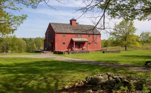 23 Raccoon Forks Rd, Old Chatham, NY 12136