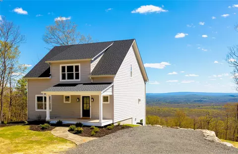 368 Marl Rd, Shawangunk, NY 12566