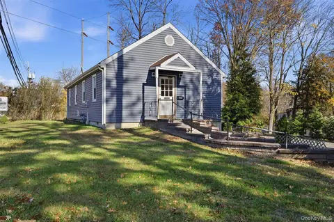 438 Route 304, Clarkstown, NY 10954