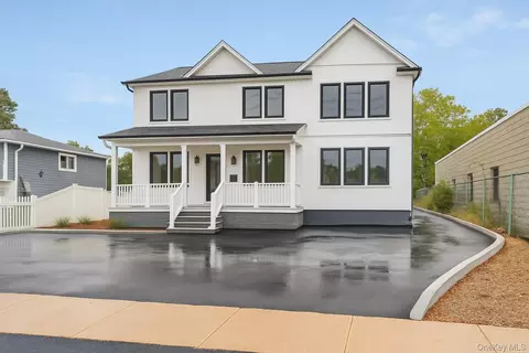 437 Sunrise Hwy, West Babylon, NY 11704