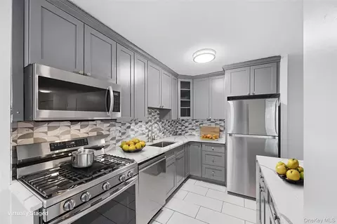 2550 Olinville Ave #4G, New York, NY 10467