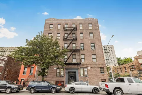 1383 Plimpton Ave #5E, New York, NY 10452