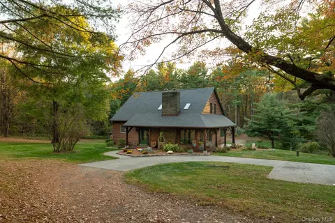 77 Merwin Lake Rd, Kinderhook, NY 12106