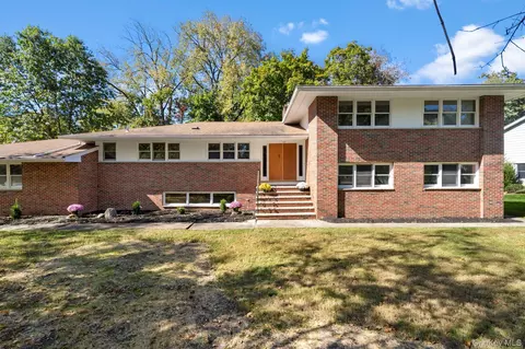 37 Cathy Rd, Poughkeepsie, NY 12603