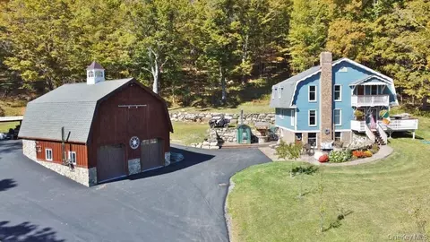 575 Roosa Gap Rd, Mamakating, NY 12721