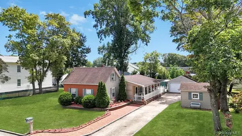 940 Union St, Bohemia, NY 11716