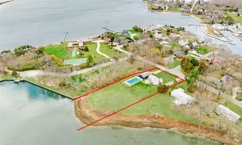 13 Tarkettle Rd, Shelter Island, NY 11964