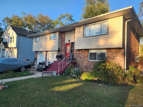 54 Westfield Ave, Roosevelt, NY 11575