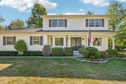 319 Bliss Ln, Clarkstown, NY 10989