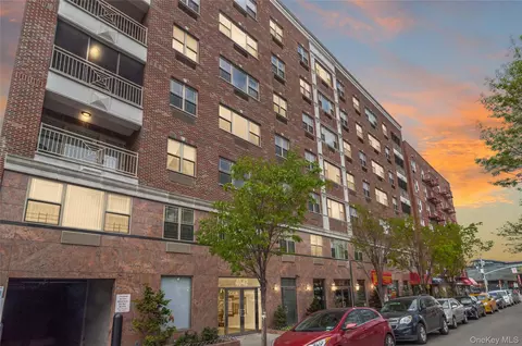 40-40 75th St #7C, Elmhurst, NY 11373