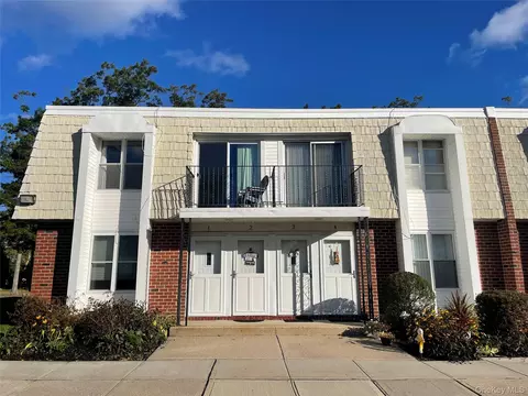 51 Rocky Point Yaphank Rd #2, Rocky Point, NY 11778
