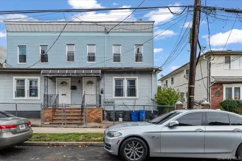 114-27 Bedell St, Rochdale Village, NY 11434