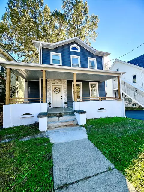 126 W Main St, Middletown, NY 10940