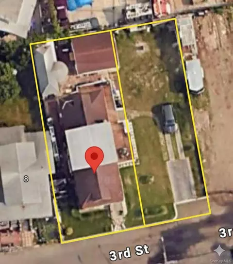 10 3rd St, New York, NY 11422