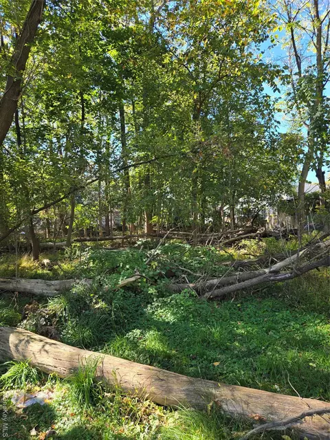 28 Genung St, Middletown, NY 10940