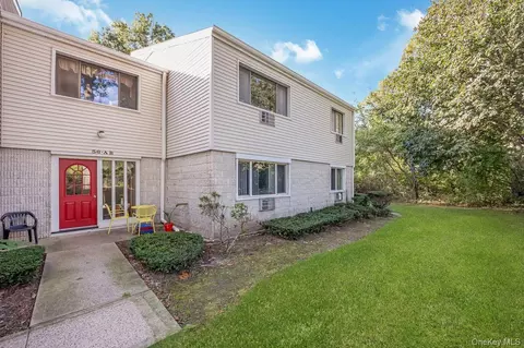 56 Richmond Blvd #2B, Ronkonkoma, NY 11779
